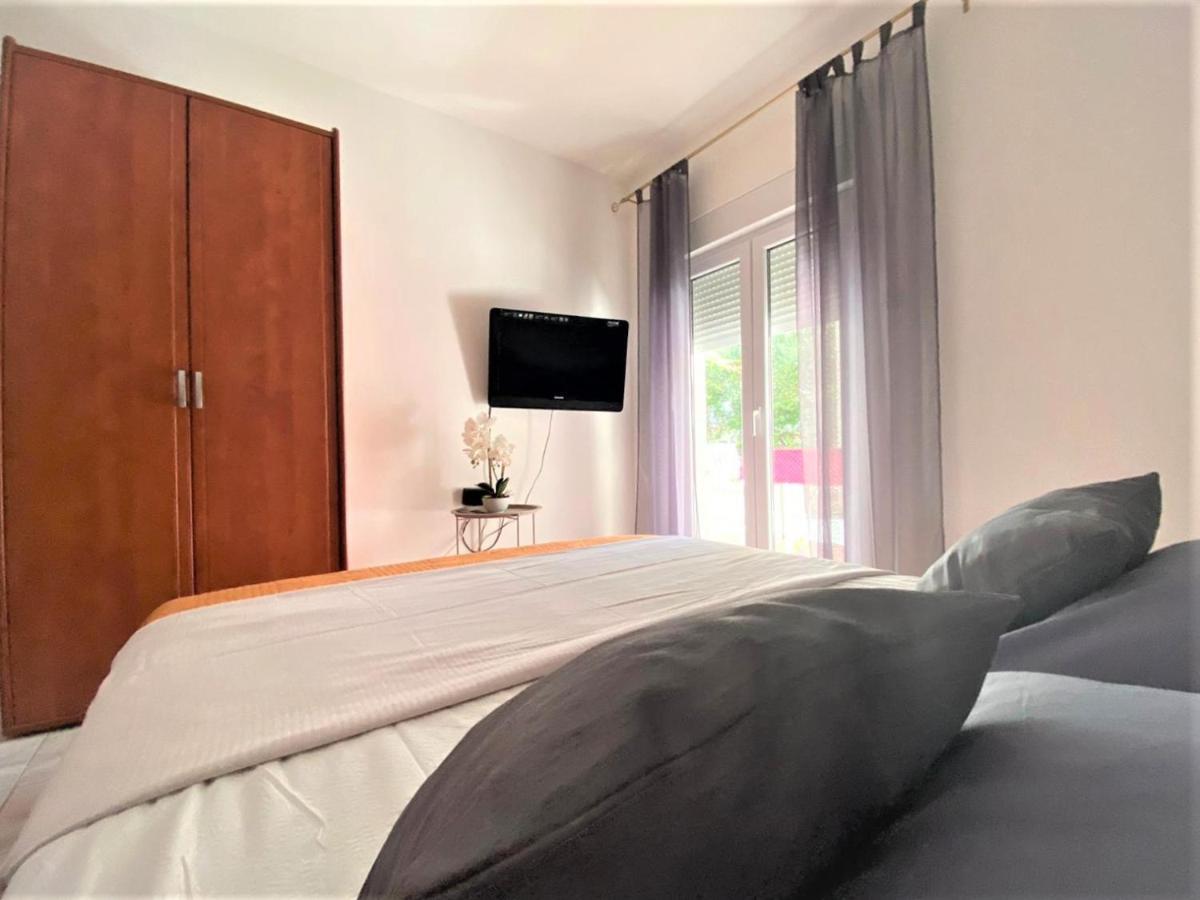 Apartment Aleric Makarska Exteriör bild